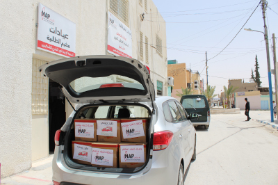 مجموعة العملاق تدعم الجمعية الأردنية للعون الطبي للفلسطينيين بطرود صحية